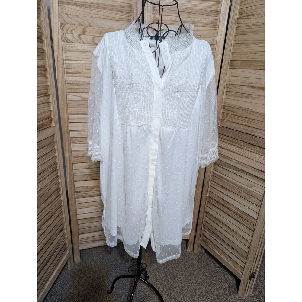 SUZANNE BETRO DRESS 4X White With Lace Romantic